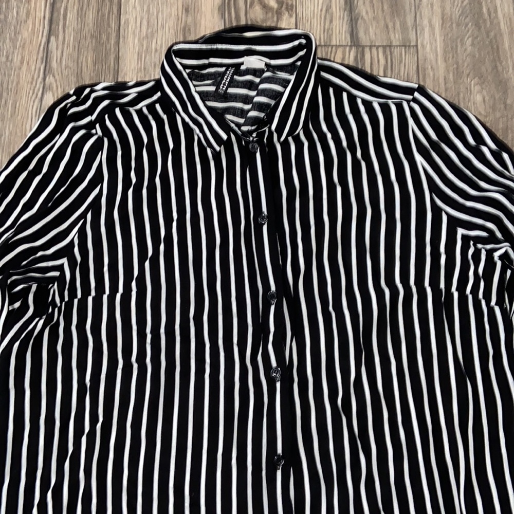 Button down shirt - Picture 2 of 5
